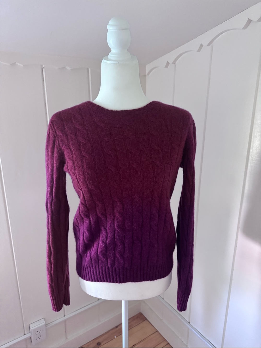 Ralph Lauren Cashmere Iconic Cable Knit Crewneck Sweater in Berry